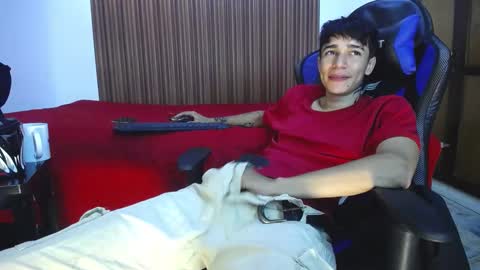 zack online show from December 14, 5:58 pm