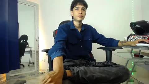 zack online show from December 21, 12:09 am