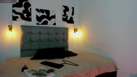 zafira and zyo online show from February 10, 3:46 am