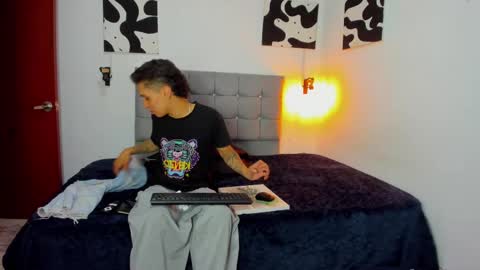 zafira and zyo online show from February 23, 4:17 am