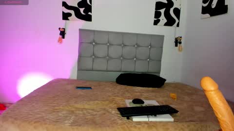 zafira and zyo online show from March 6, 7:36 am