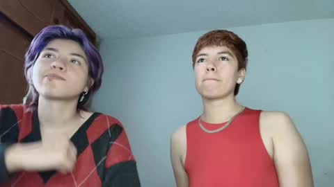 Snapshot of zafira_raven chatting on November 6, 3:13 pm zafira_raven online show from November 6, 3:13 pm