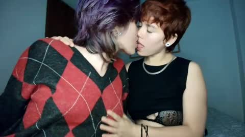 Snapshot of zafira_raven chatting on February 15, 12:07 am zafira_raven online show from February 15, 12:07 am