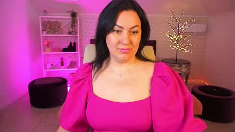 Snapshot of zafiramoonn chatting on April 20, 5:54 am Zafiramoonn online show from April 20, 5:54 am