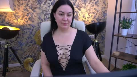 Snapshot of zafiramoonn chatting on May 7, 11:48 am Zafiramoonn online show from May 7, 11:48 am