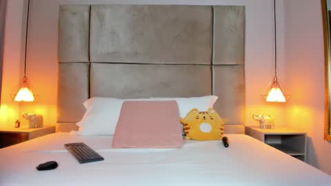 Snapshot of zafiro11_ chatting on February 9, 12:20 pm Zafiro online show from February 9, 12:20 pm