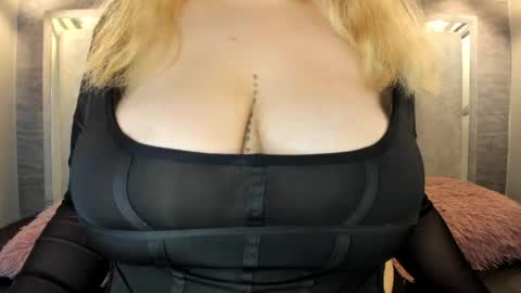 Claire  online show from May 10, 7:24 am