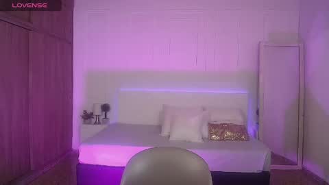 Snapshot of zafirolong chatting on April 27, 2:42 am zafirolong online show from April 27, 2:42 am