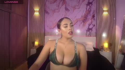 Snapshot of zafirolong chatting on May 1, 8:08 am zafirolong online show from May 1, 8:08 am