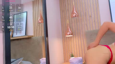 Snapshot of zahara_fox chatting on March 31, 8:20 pm ZAHARA online show from March 31, 8:20 pm