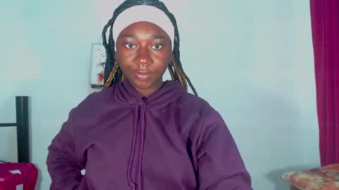 Snapshot of zahhysims chatting on February 24, 10:37 am zahhy online show from February 24, 10:37 am