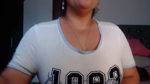 Zahi ... wants to play with everyone...yessss online show from November 6, 2:40 pm