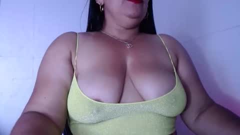 Snapshot of zahi_willx chatting on May 19, 3:07 pm Zahi ... wants to play with everyone...yessss online show from May 19, 3:07 pm