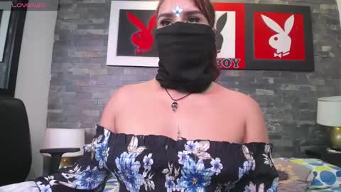 Zahra online show from February 10, 7:40 pm