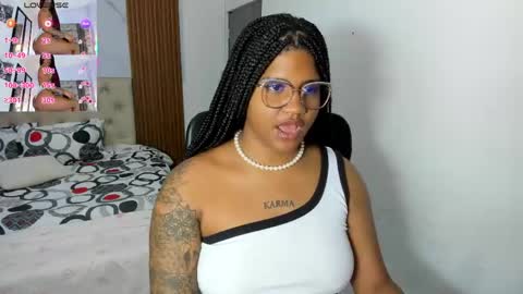 zahra_rose online show from May 7, 9:09 pm