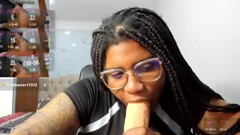 zahra_rose online show from June 25, 8:57 pm