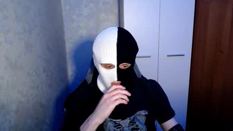 Snapshot of zaki_xx chatting on February 2, 3:11 pm zaki online show from February 2, 3:11 pm