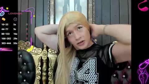 Megan online show from May 19, 4:52 am