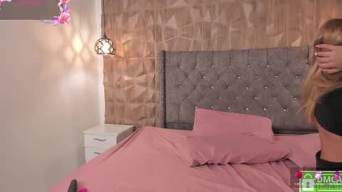 Snapshot of zamahara_rodriguez chatting on April 20, 7:59 pm Zamahara online show from April 20, 7:59 pm