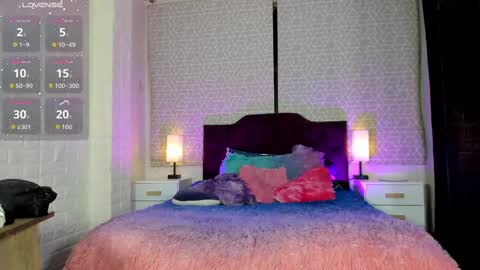 Zamara Kleii online show from October 1, 4:40 am