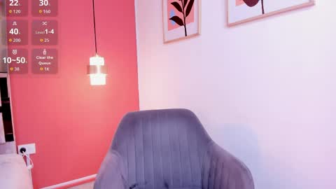 Snapshot of zamira_taylor chatting on May 15, 11:12 pm zamira_taylor online show from May 15, 11:12 pm