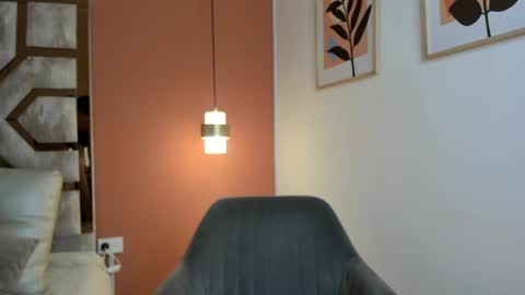 Snapshot of zamira_taylor chatting on May 17, 8:38 pm zamira_taylor online show from May 17, 8:38 pm