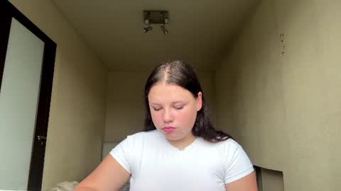 Liana online show from August 5, 8:06 am