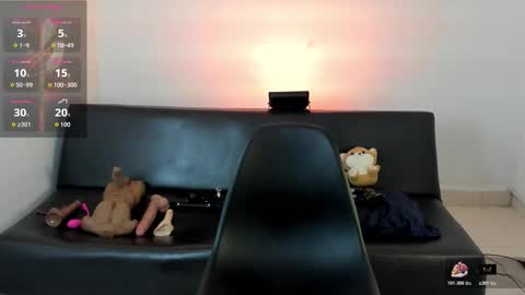 Zane Lux online show from March 14, 1:05 pm