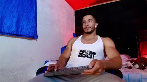 Snapshot of zanemaverick chatting on April 18, 3:32 am zanemaverick online show from April 18, 3:32 am