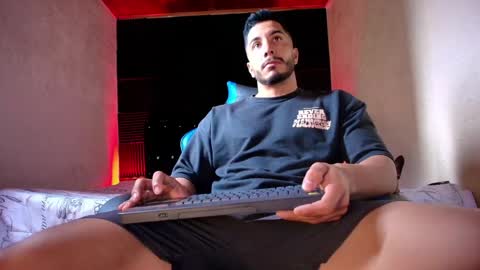 Snapshot of zanemaverick chatting on May 17, 2:13 pm zanemaverick online show from May 17, 2:13 pm