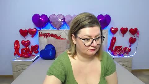 Snapshot of zannadreil chatting on February 9, 2:28 am zannadreil online show from February 9, 2:28 am