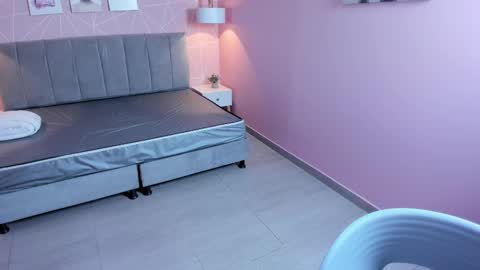 Zara Sweet  online show from February 14, 12:36 pm