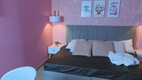 Snapshot of zara__sweet chatting on May 19, 1:28 pm Zara Sweet online show from May 19, 1:28 pm