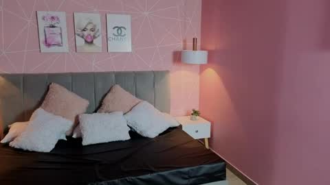 Snapshot of zara__sweet chatting on June 5, 2:45 pm Zara Sweet online show from June 5, 2:45 pm