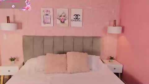 Snapshot of zara__sweet chatting on June 27, 3:39 pm Zara Sweet online show from June 27, 3:39 pm