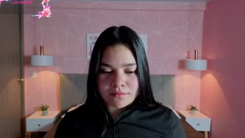 Snapshot of zara__sweet chatting on June 29, 1:33 pm Zara Sweet online show from June 29, 1:33 pm