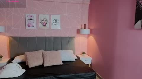 Snapshot of zara__sweet chatting on June 30, 1:23 pm Zara Sweet online show from June 30, 1:23 pm