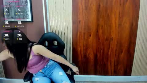 Snapshot of zara_andersson chatting on October 12, 1:54 pm Zara online show from October 12, 1:54 pm