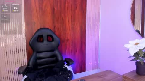 Snapshot of zara_andersson chatting on November 1, 1:02 pm Zara online show from November 1, 1:02 pm