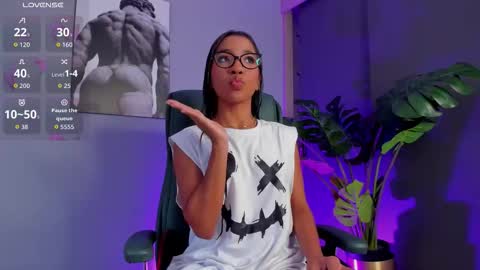 Zara online show from February 21, 12:06 pm