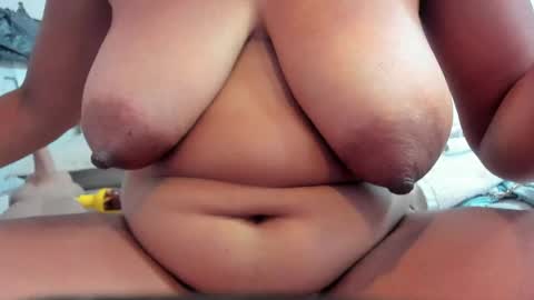 Snapshot of zara_lopez chatting on April 25, 7:22 pm zara lopez online show from April 25, 7:22 pm