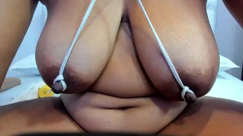 Snapshot of zara_lopez chatting on May 2, 7:19 pm zara lopez online show from May 2, 7:19 pm