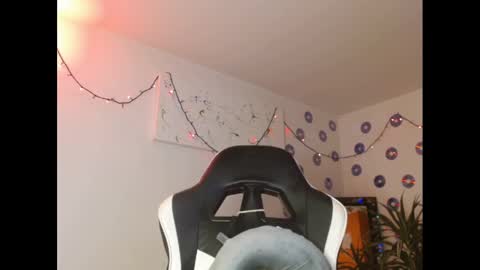 Snapshot of zarabby_skuirt chatting on January 9, 3:47 am Zarabby online show from January 9, 3:47 am