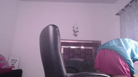 Snapshot of zaracollinx chatting on January 27, 4:30 am Zara online show from January 27, 4:30 am