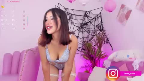 Snapshot of zaradaviss chatting on October 16, 7:15 pm Zara online show from October 16, 7:15 pm