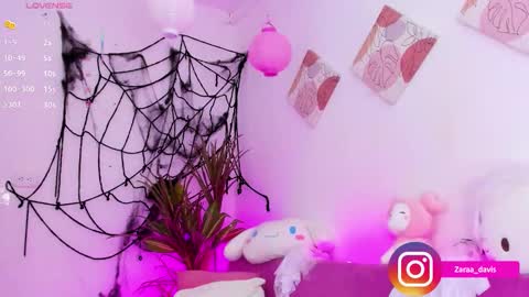 Snapshot of zaradaviss chatting on October 29, 8:32 pm Zara online show from October 29, 8:32 pm