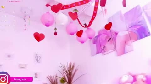 Snapshot of zaradaviss chatting on February 13, 8:16 pm Zara online show from February 13, 8:16 pm