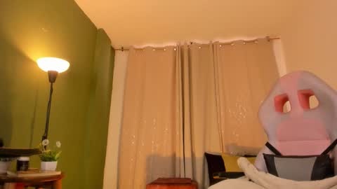 Zara . online show from February 5, 1:05 pm