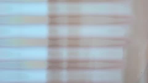 Zarah Andrews online show from October 20, 12:05 pm