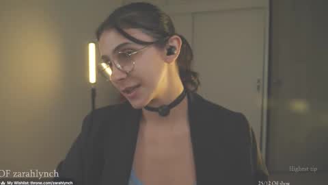 Miss Lynch   Next show  2911 online show from December 21, 11:56 pm